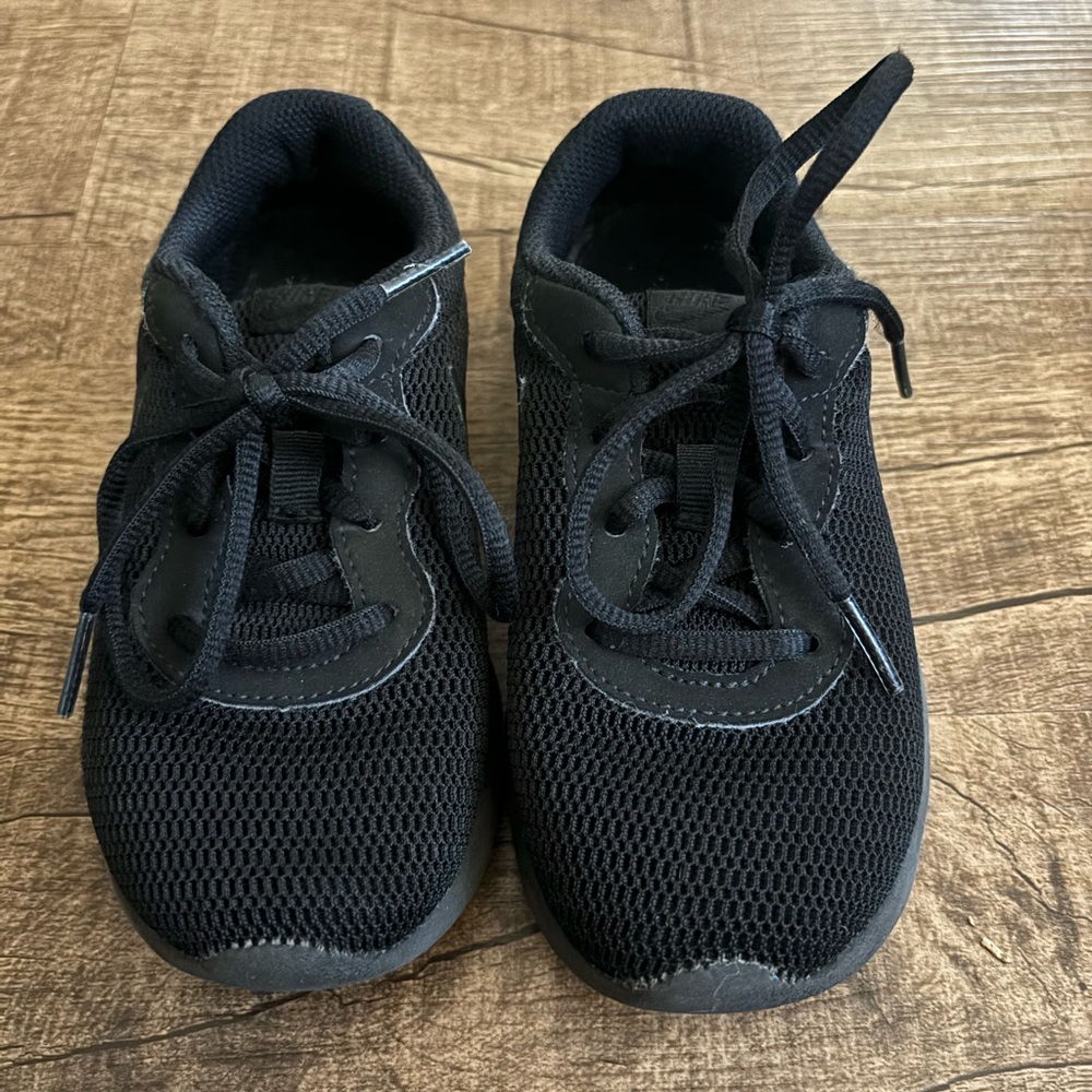 Nike Kids Black Mesh Sneakers